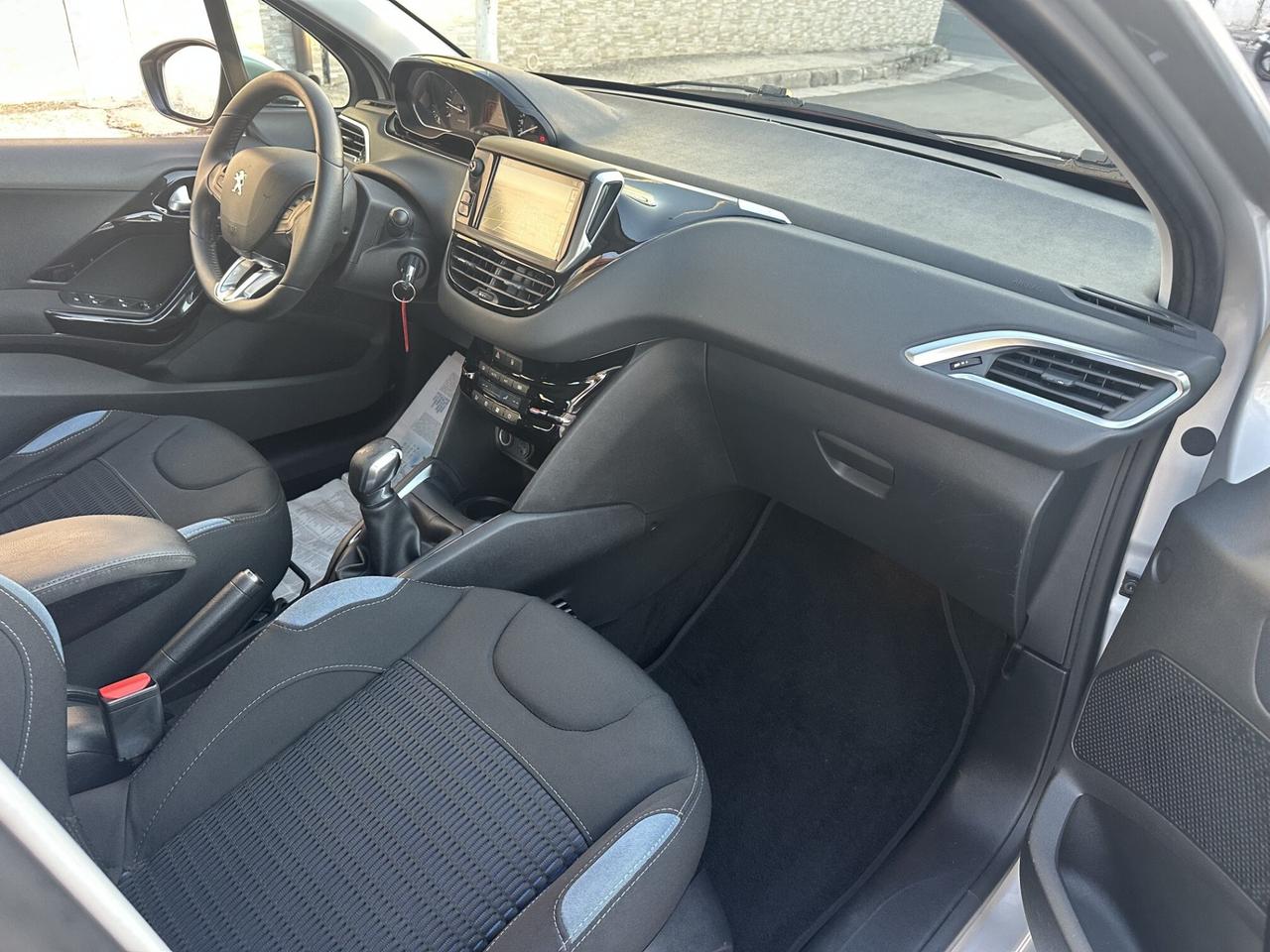 Peugeot 208 1.4 HDi 68 CV Allure 2014