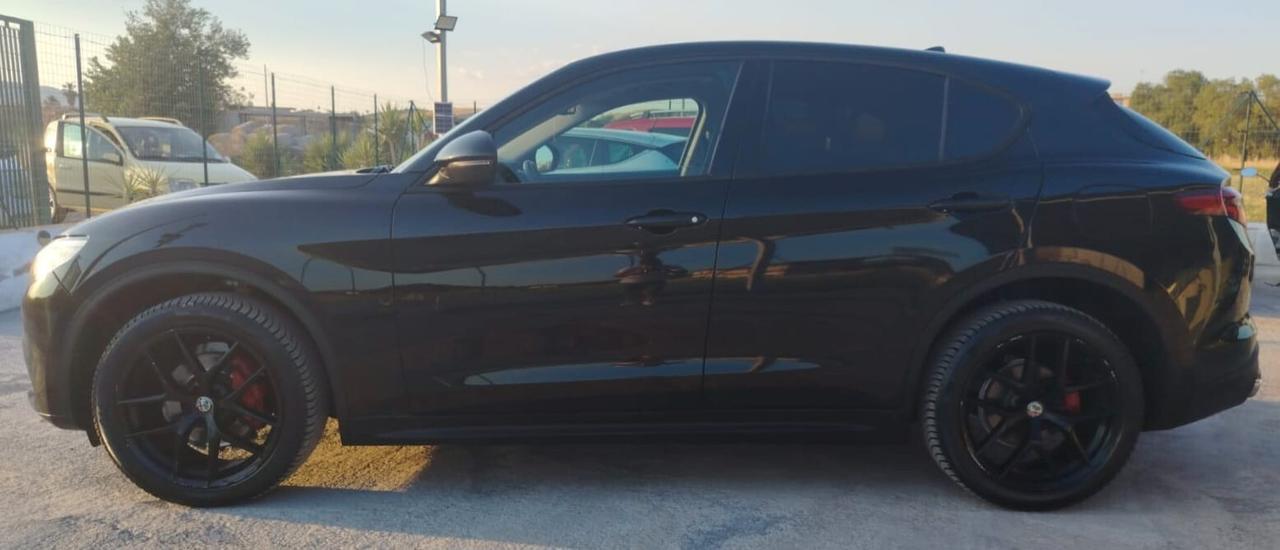 Alfa Romeo Stelvio 2.2 Turbodiesel 210 CV AT8 Q4 Executive