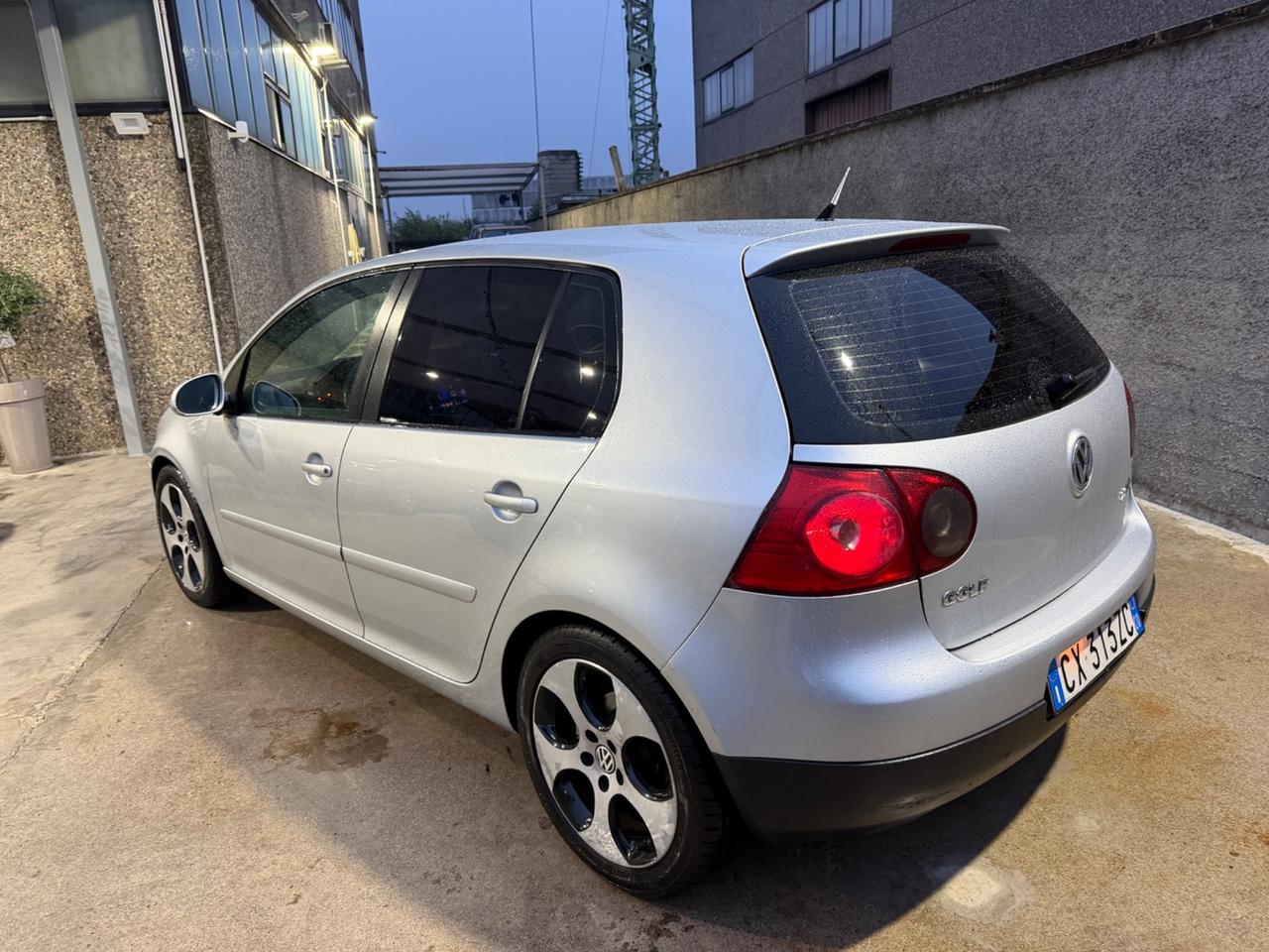 VW GOLF V 2.0TDI CERCHI 17 GTI