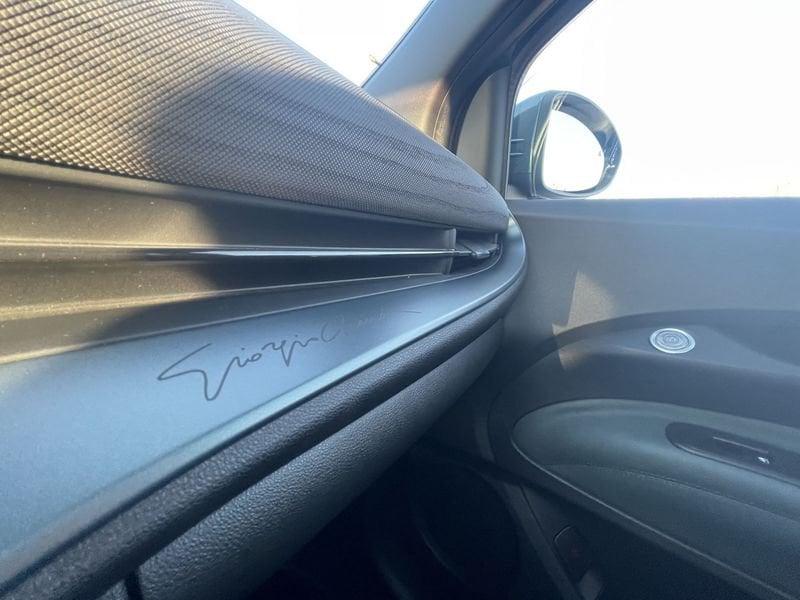 FIAT 500 Giorgio Armani Collector's Edition