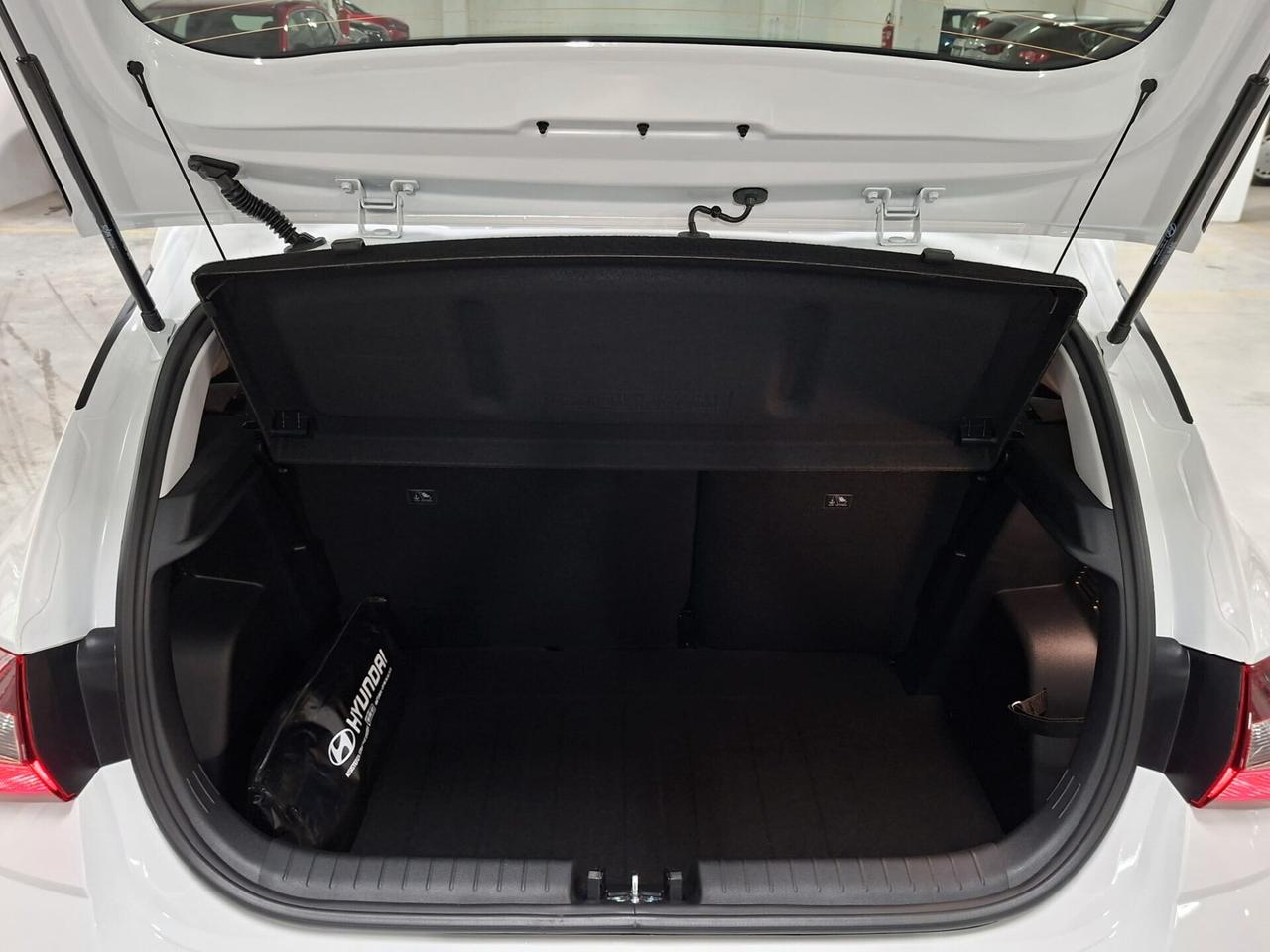 Hyundai i20 1000 T-GDi Connectline DCT Automatica Km. 0