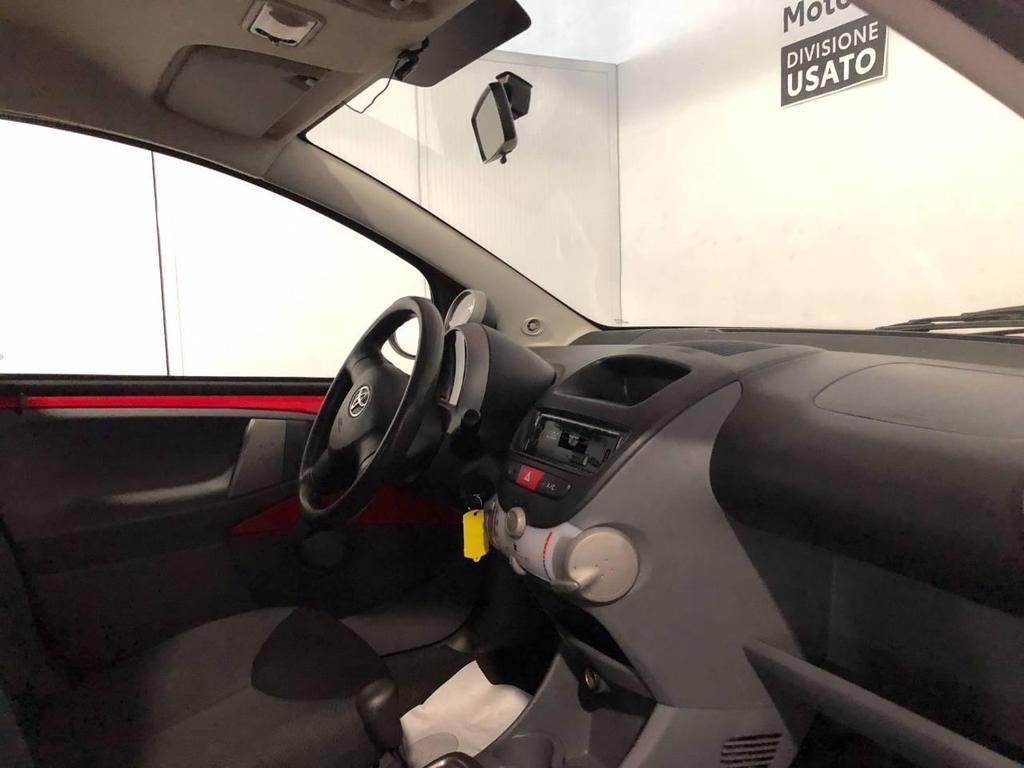 Toyota Aygo 5 Porte 1.0 VVT-i Sol M-MT