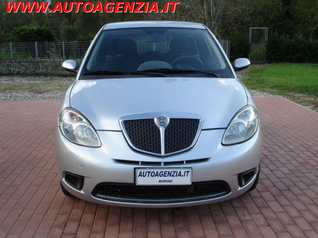 LANCIA Ypsilon 1.3 MJT 75 CV Oro