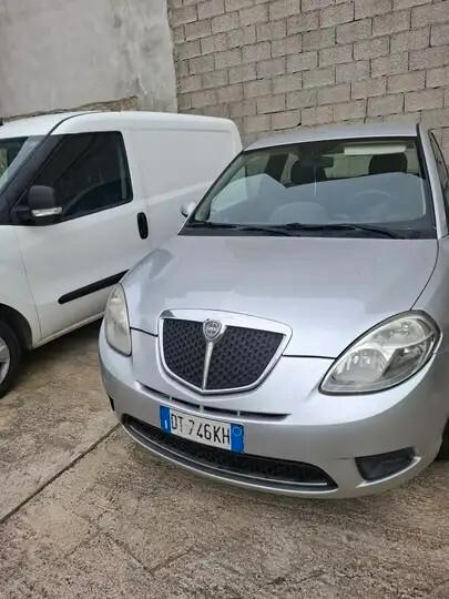 Lancia Ypsilon 1.2 - ok neopatentati