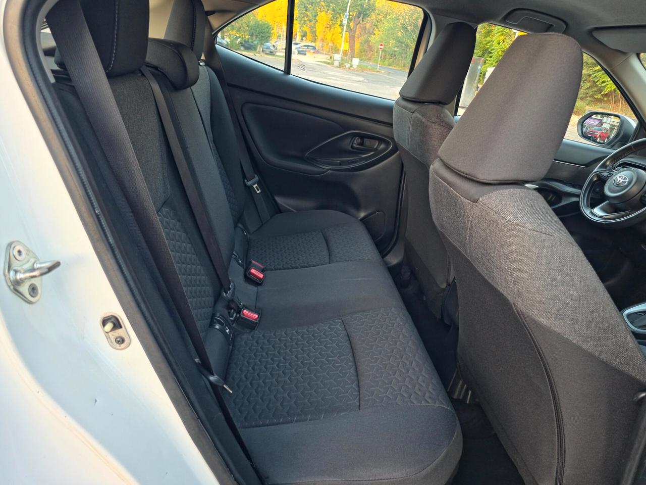 Toyota Yaris Cross 1.5 Hybrid 5p. E-CVT Business E6 Automatica NEO 2022