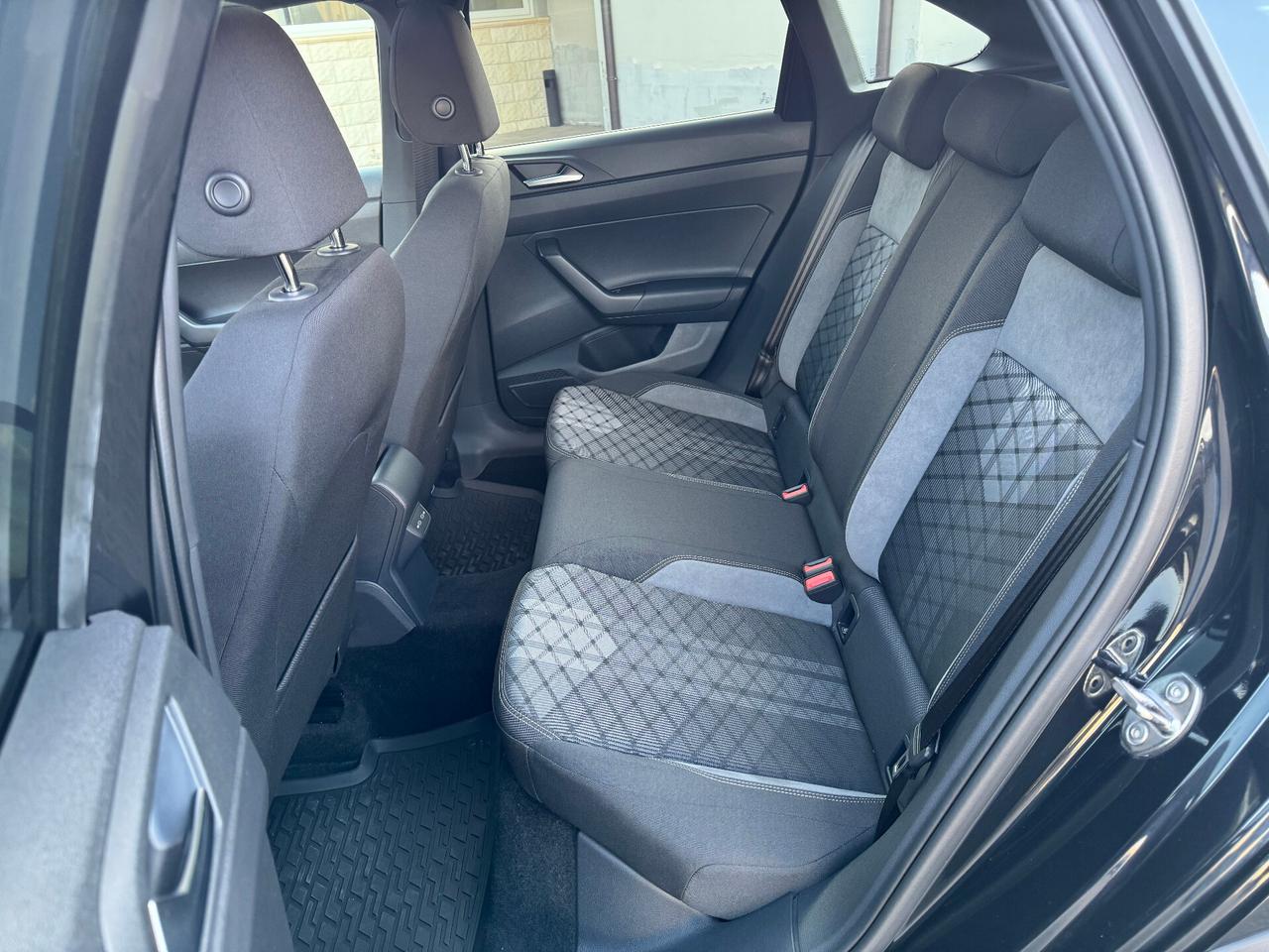 Volkswagen Taigo 1.0 TSI 115 CV R-Line