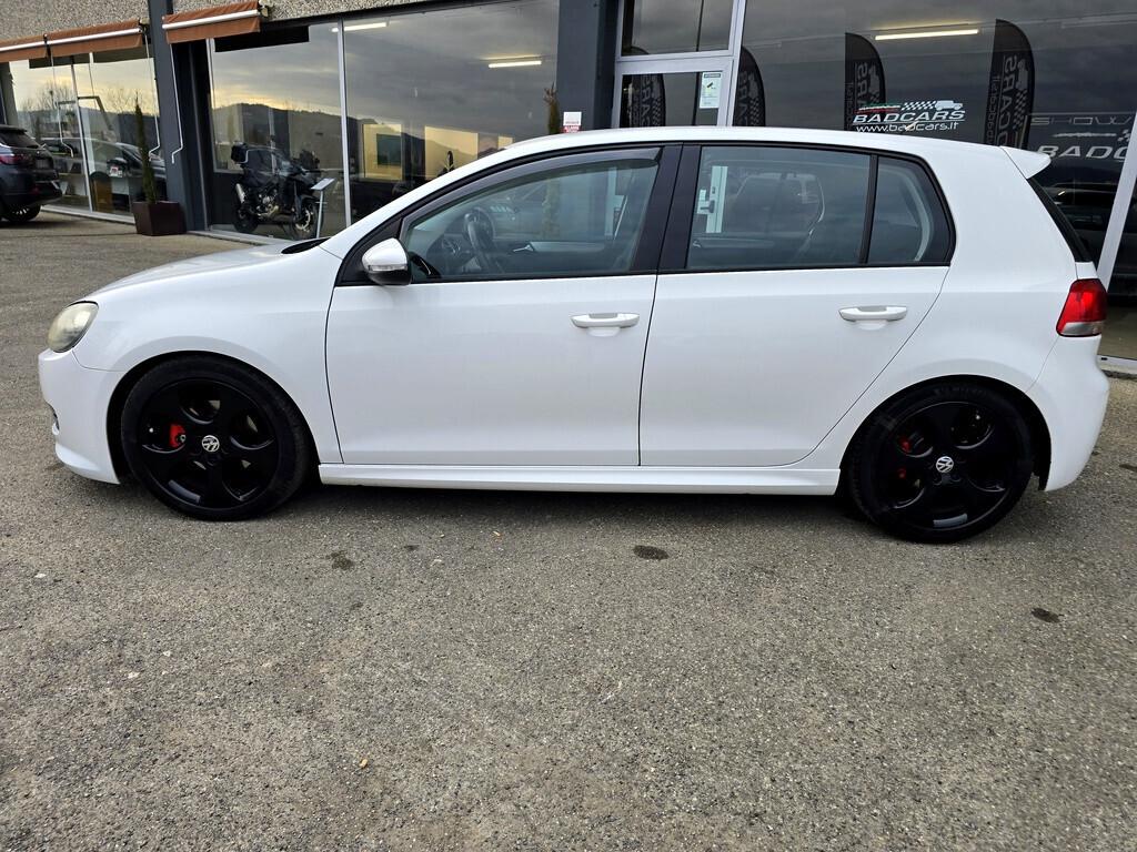 Volkswagen Golf 1.6 TDI 105CV COMFORTLINE