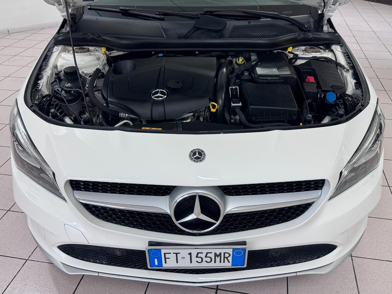 M.B. CLA Shooting Brake 200 d 4Matic Automatic