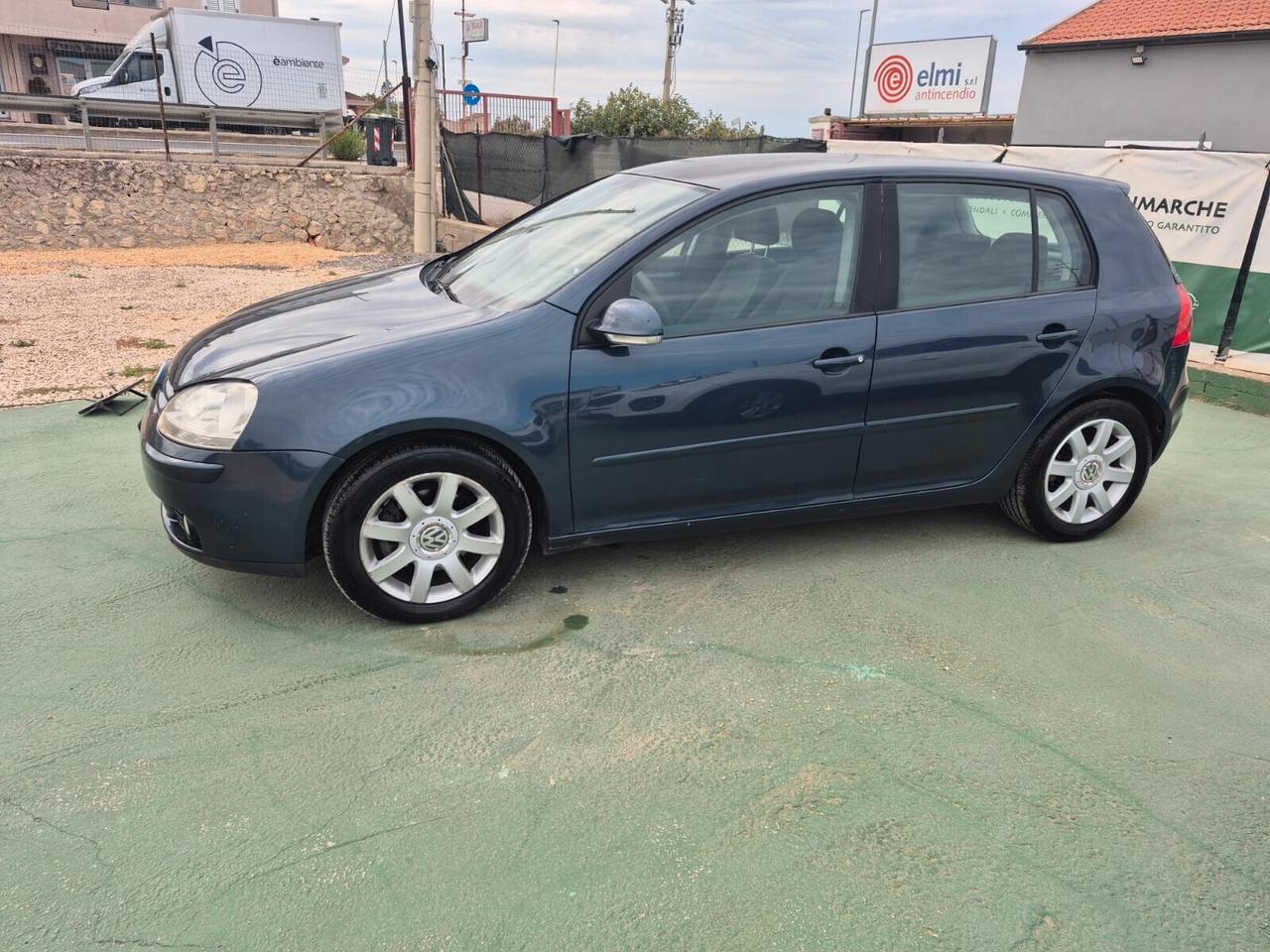 Volkswagen Golf 2.0 16V TDI 5p. Comfortline 140cv