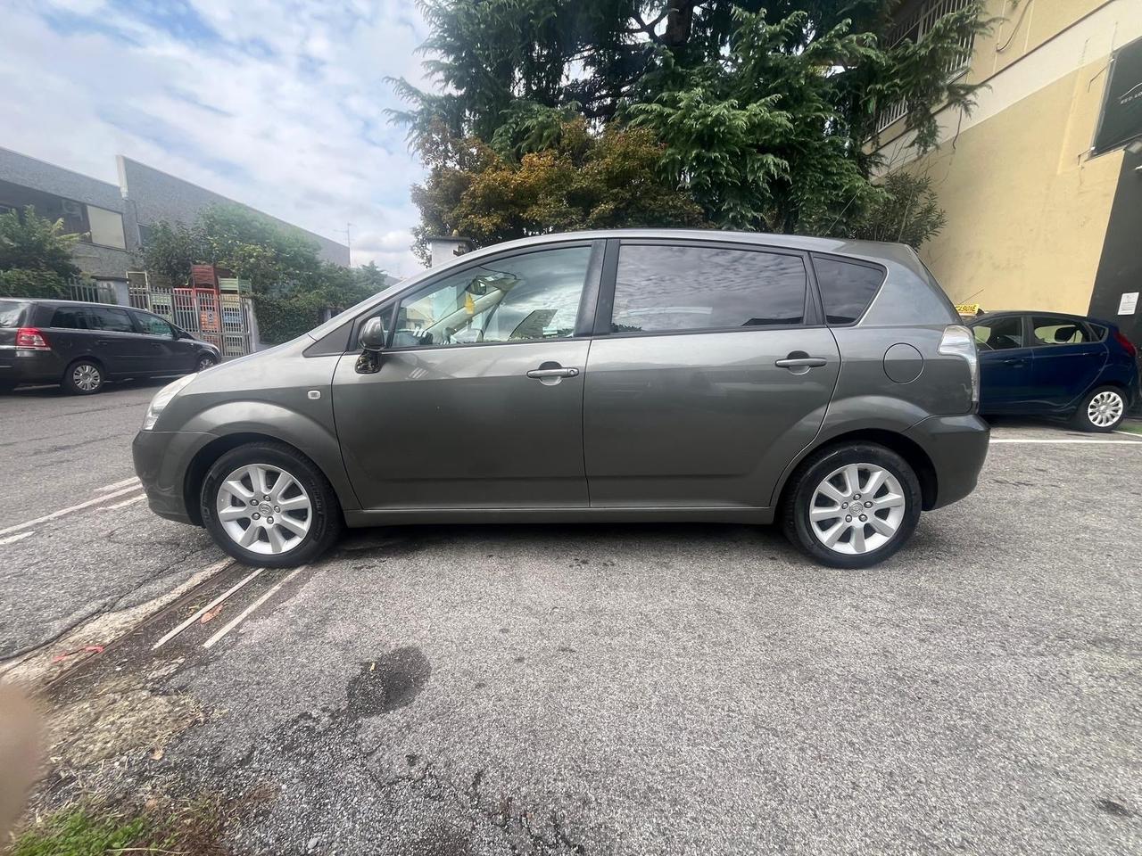 Toyota Corolla Verso 1.6 16V Sol gpl scade 2031