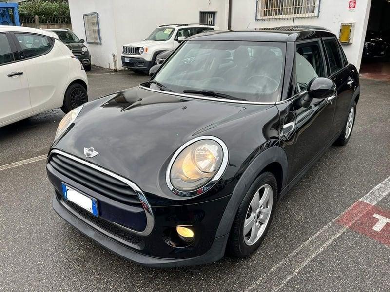MINI Mini 5 porte Mini 1.5 Cooper D Business 5 porte