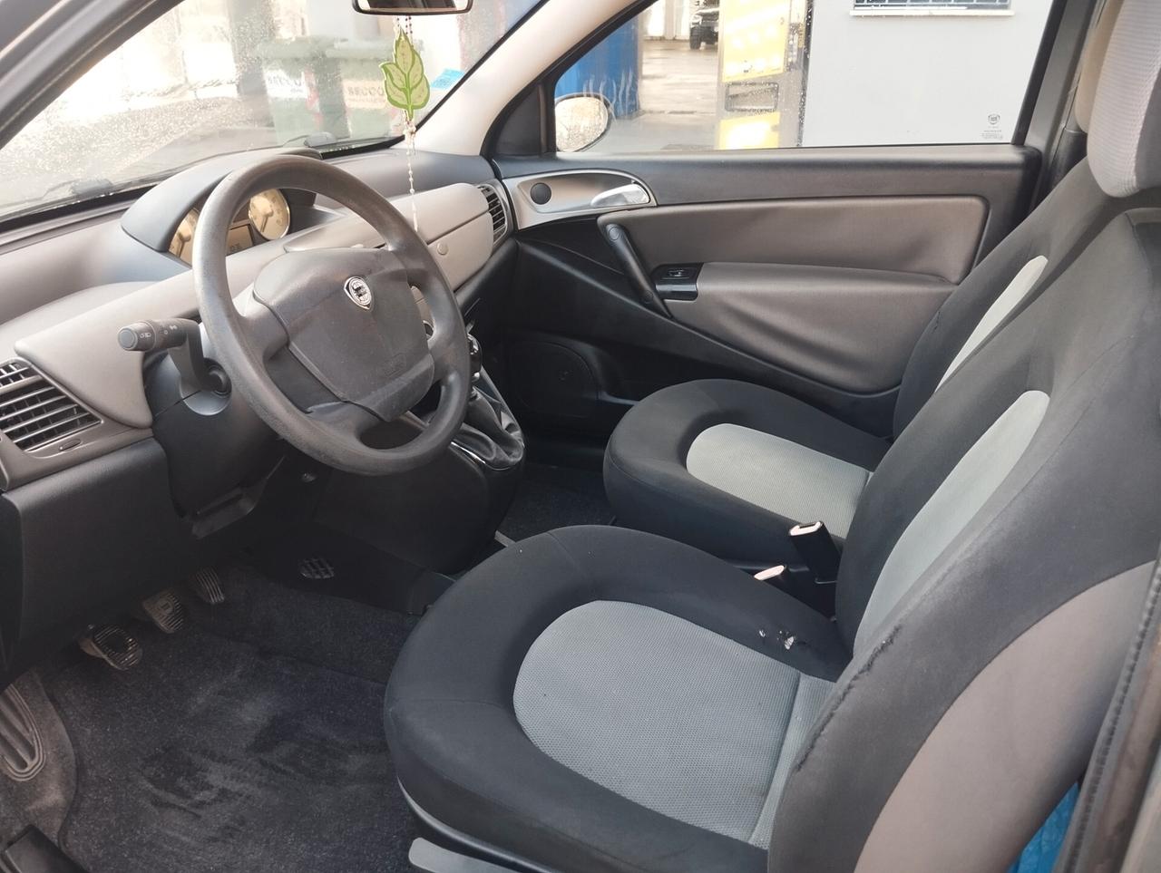Lancia Ypsilon 1.2
