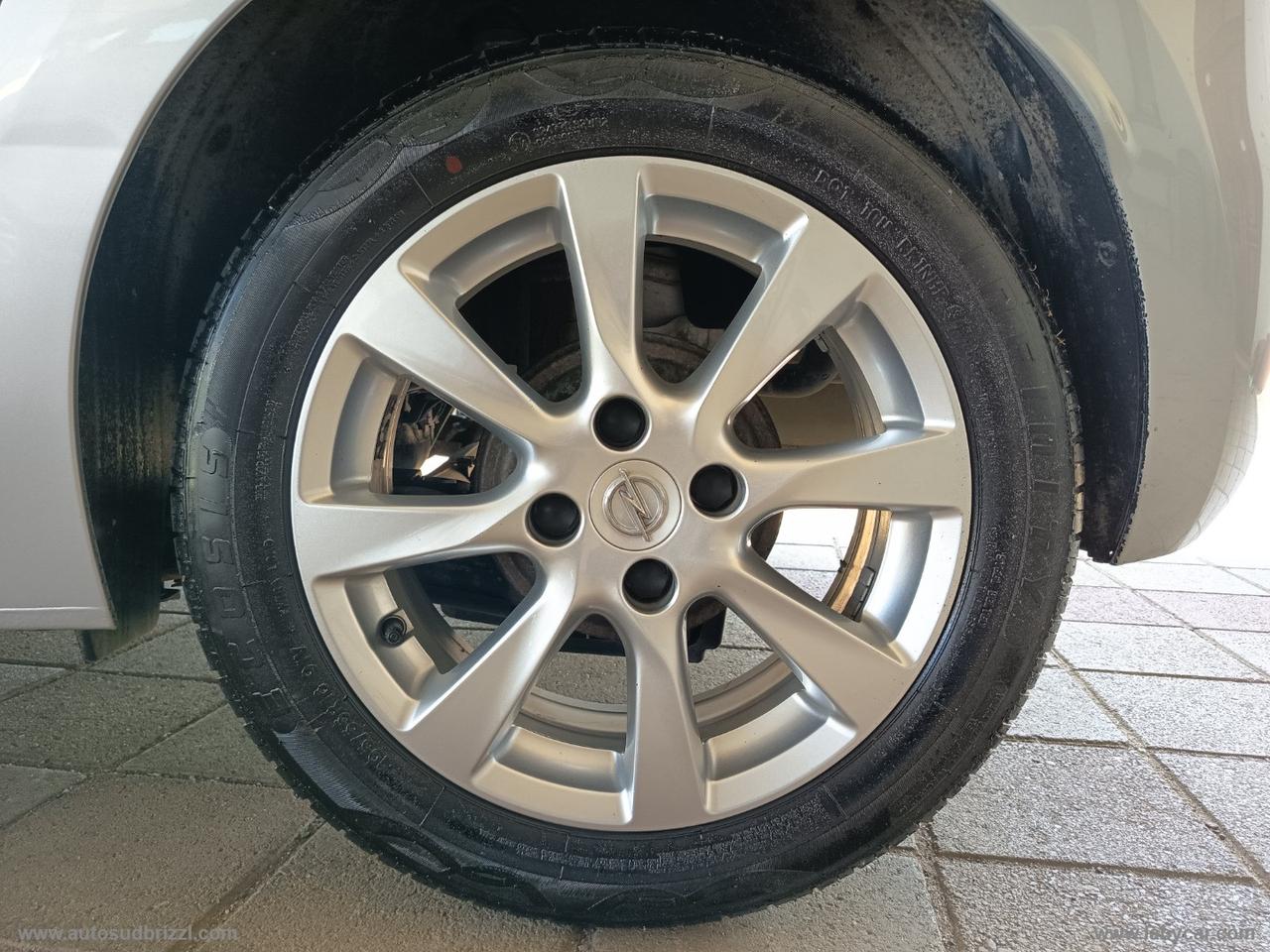 OPEL Corsa 1.2 Edition
