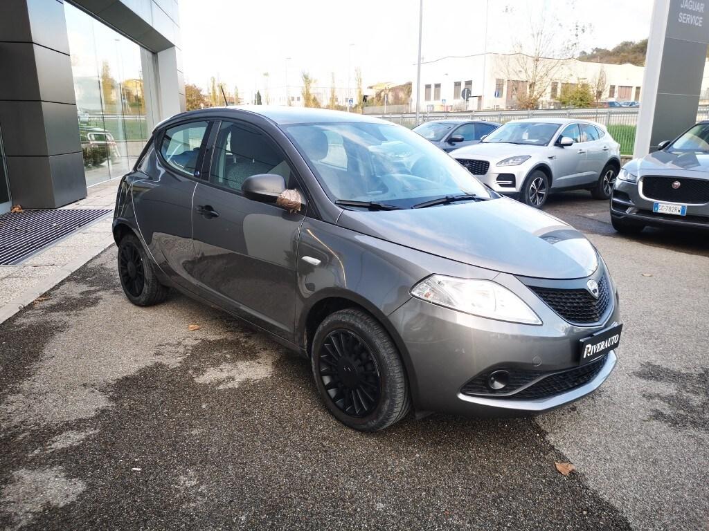 LANCIA Ypsilon 3ª serie Ypsilon 1.2 69 CV 5 po...
