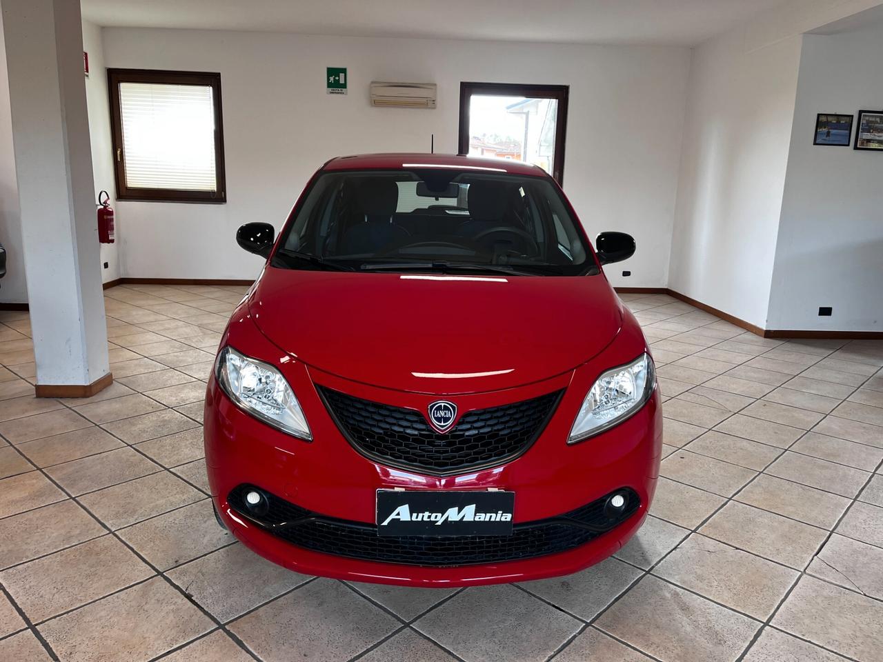 Lancia Ypsilon 1.0 FireFly 5 porte S&S Hybrid Ecochic Gold