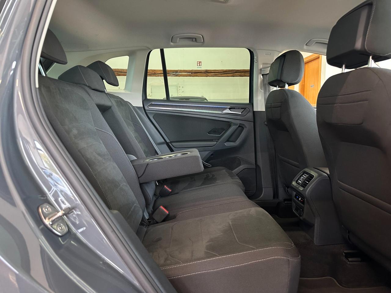 VOLKSWAGEN TIGUAN ELEGANCE 2.0TDI 4MOTION DSG *RADAR*CARPLAY*LUCI*CAMERA*