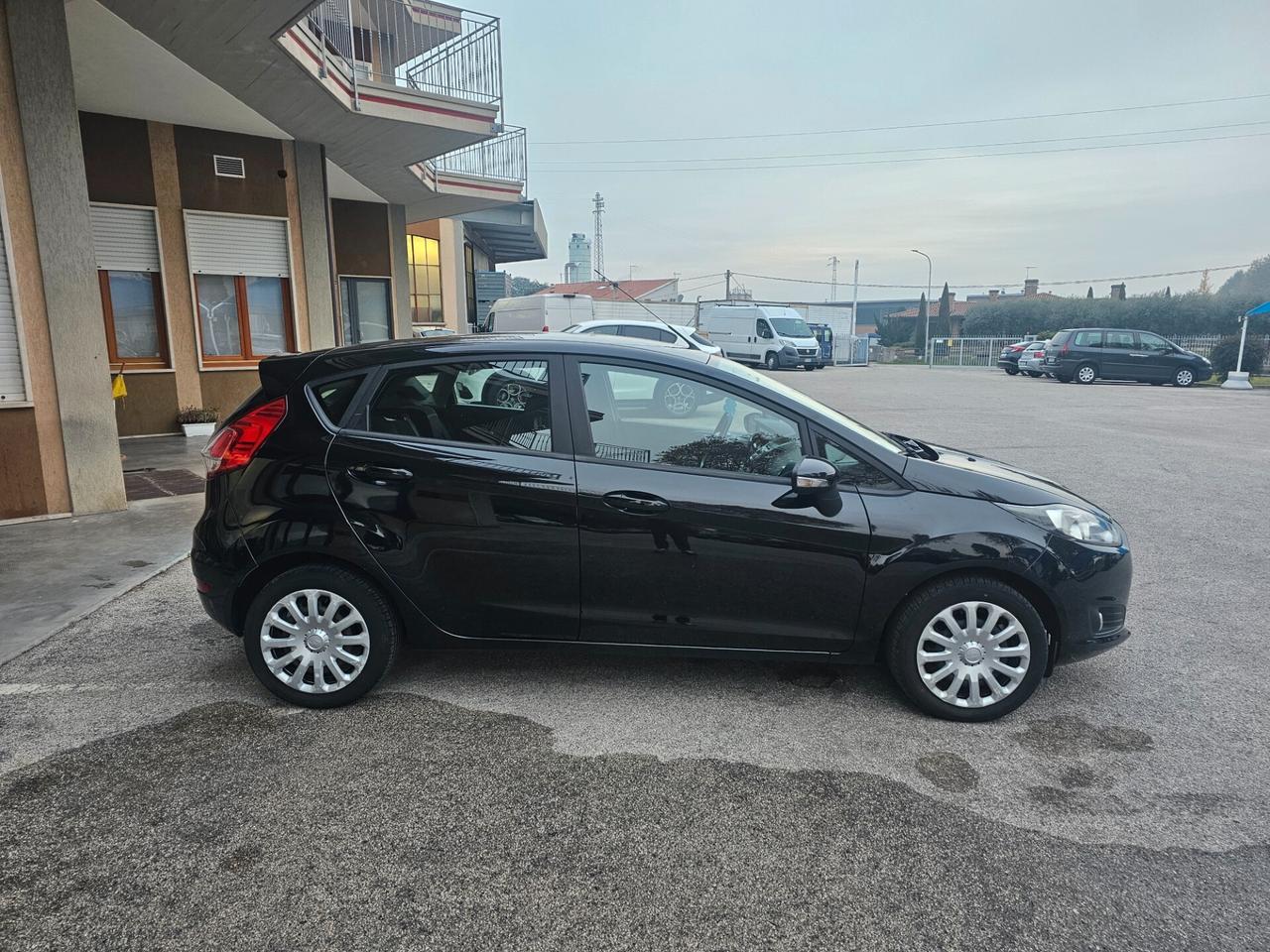 Ford Fiesta 1.4 5 porte Bz.- GPL