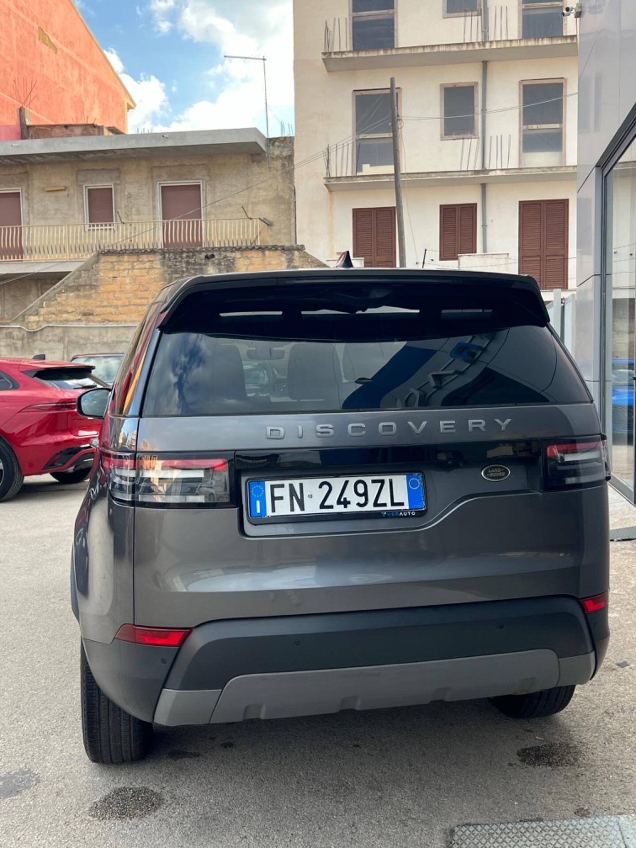 Land Rover Discovery 2.0 sd4 SE 240cv auto 7 posti - anno 2018 - km 90.000