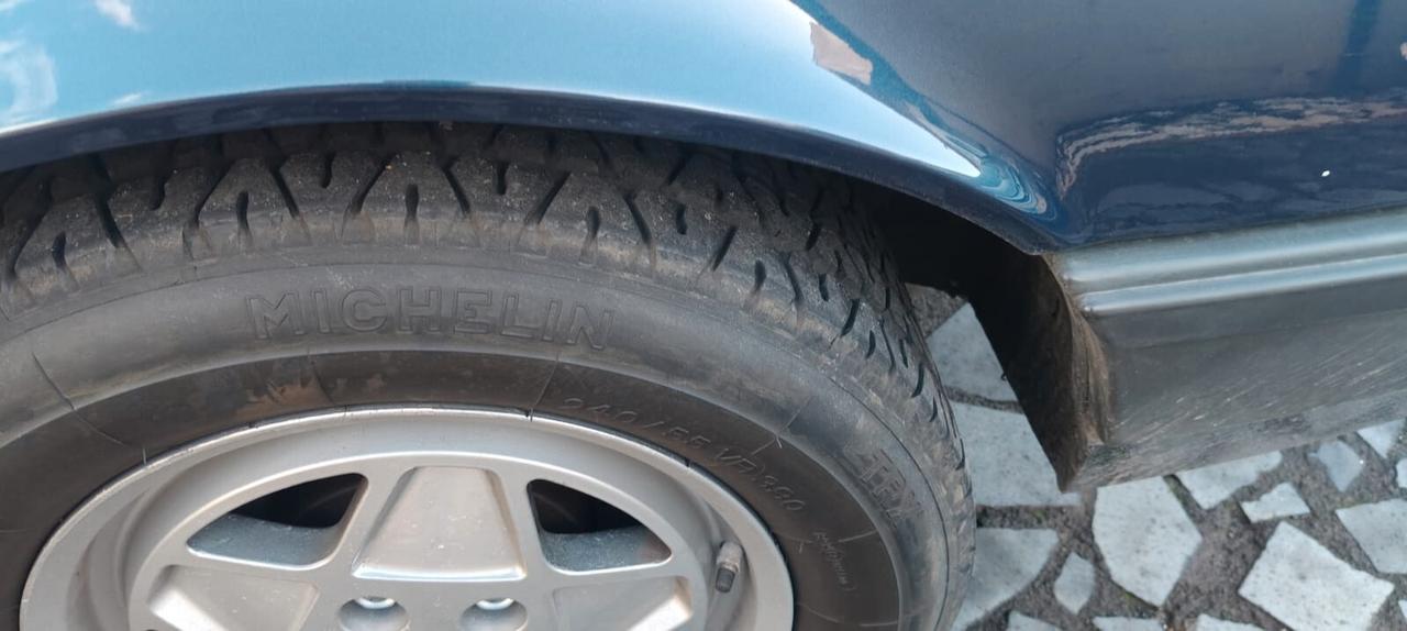 Ferrari Mondial Cabriolet