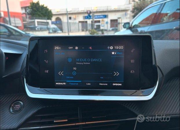 Peugeot 208 PureTech 100 S&S 5p. Allure