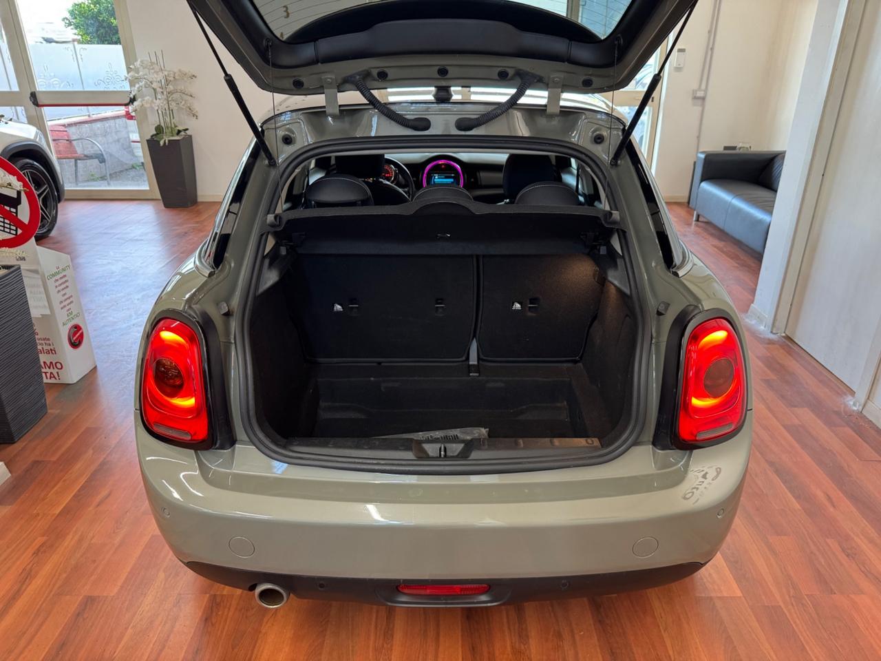 MINI 1.5 COOPER AUT. BUSINESS 5p. - MY20