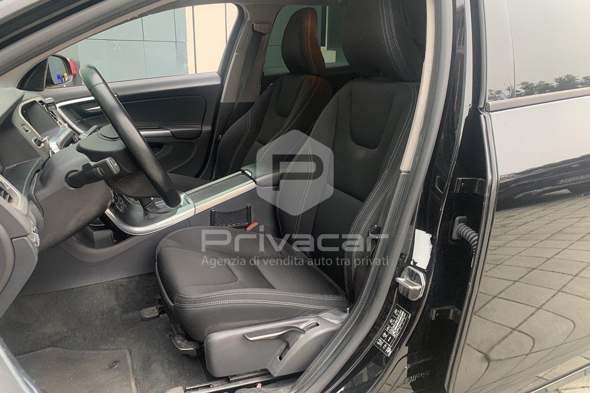 VOLVO V60 D2 Geartronic Summum