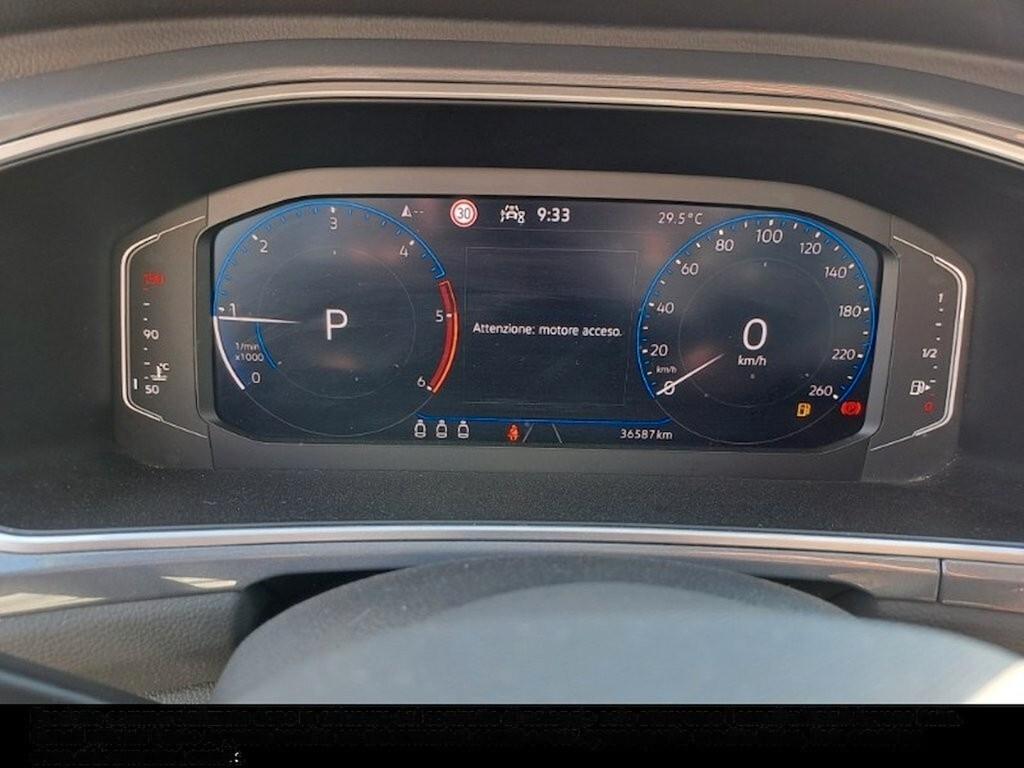 VOLKSWAGEN T-ROC 2.0 TDI 150CV DSG SCR STYLE ( FARI LED - DIGITAL COCKPIT - CRUISE - NAVI - PARK PILOT )