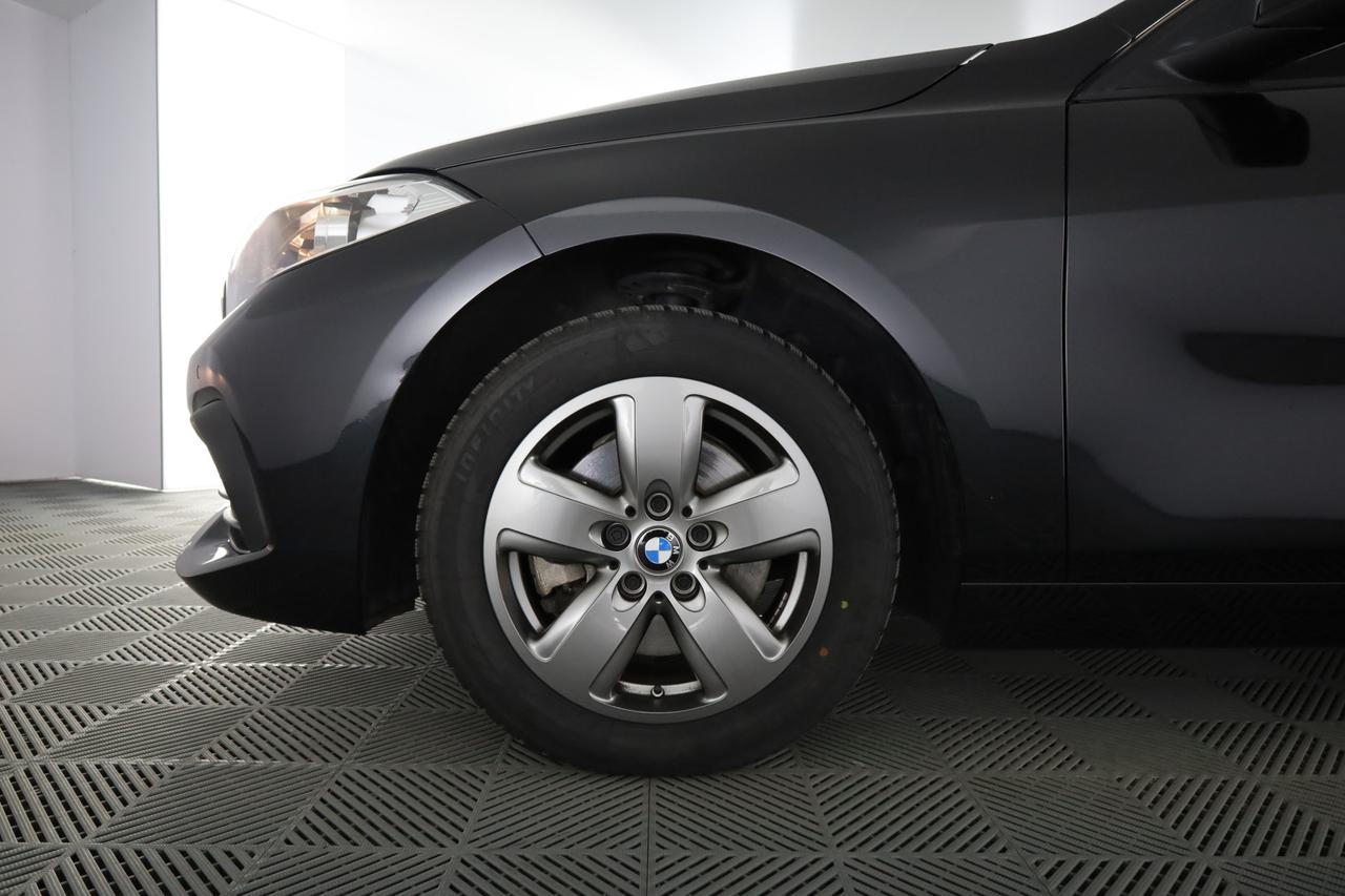 BMW Serie 1 (F40) 118d 5p. Business Advantage