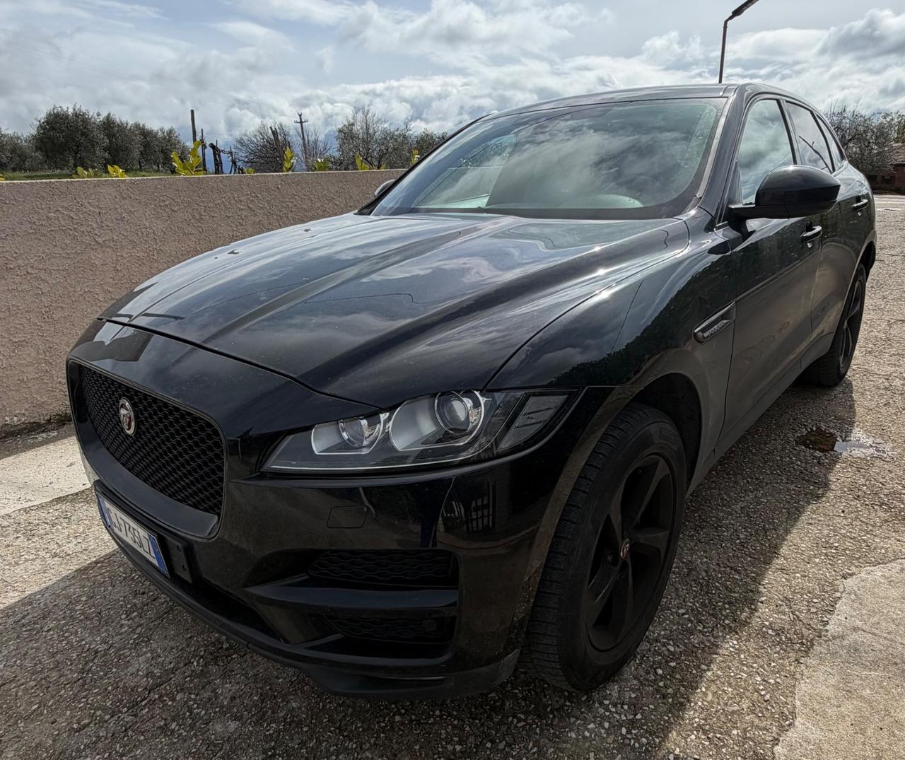 Jaguar F-Pace 2.0 D 180 CV AWD R-Sport