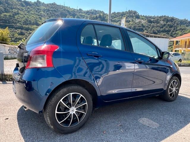 Toyota Yaris 1.3 5 porte Sol