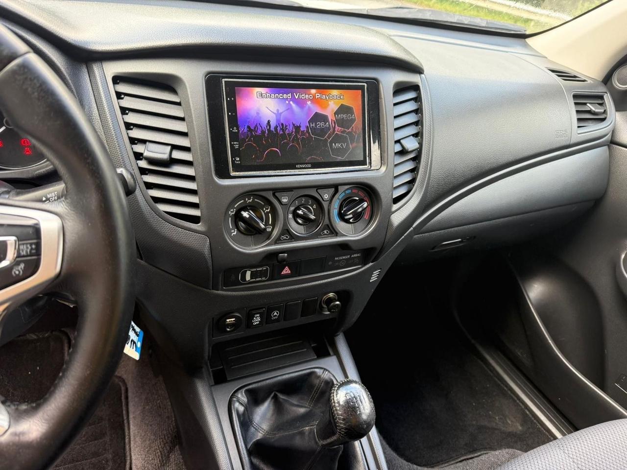 Mitsubishi L200 2.3 D Double Cab 4x4 Easy Select Invite Connect