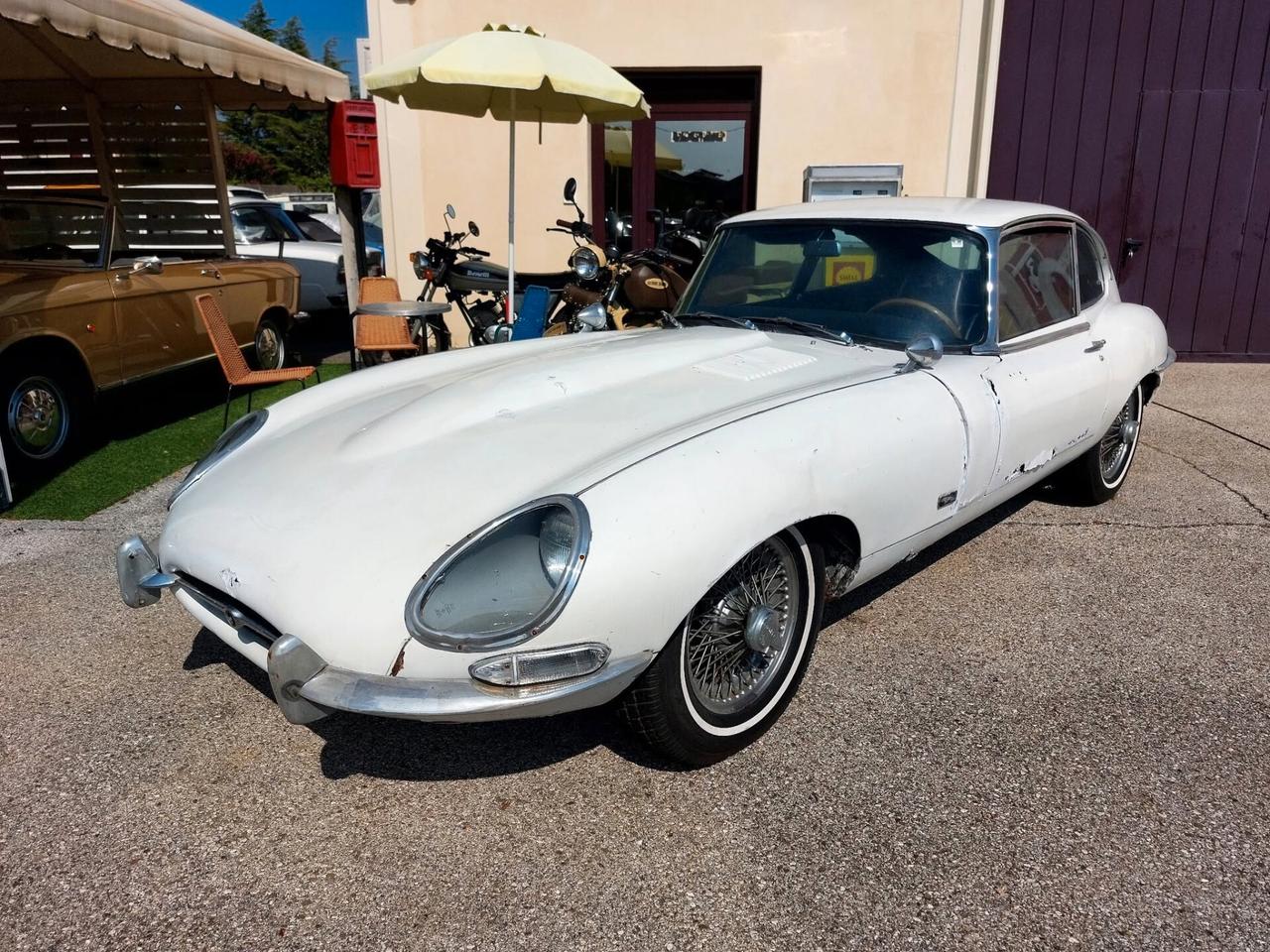 Jaguar E Type Coupè 4200 prima serie del 1966