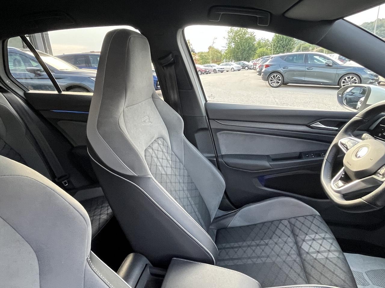 VW GOLF 1500 TSI 130 CV 6M R.LINE
