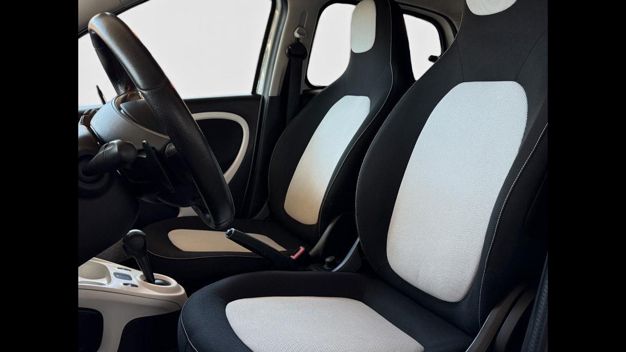 SMART Forfour II 2015 - Forfour 1.0 Passion 71cv twinamic