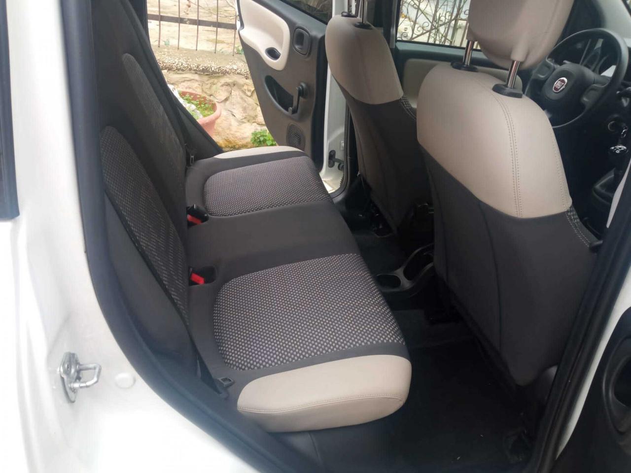 Fiat Panda 1.3 MJT 95 CV S&S Lounge CLIMA VETRI PRYVE MULTIFUNZIONE BARRE SUL TETTO PARA-COLPI