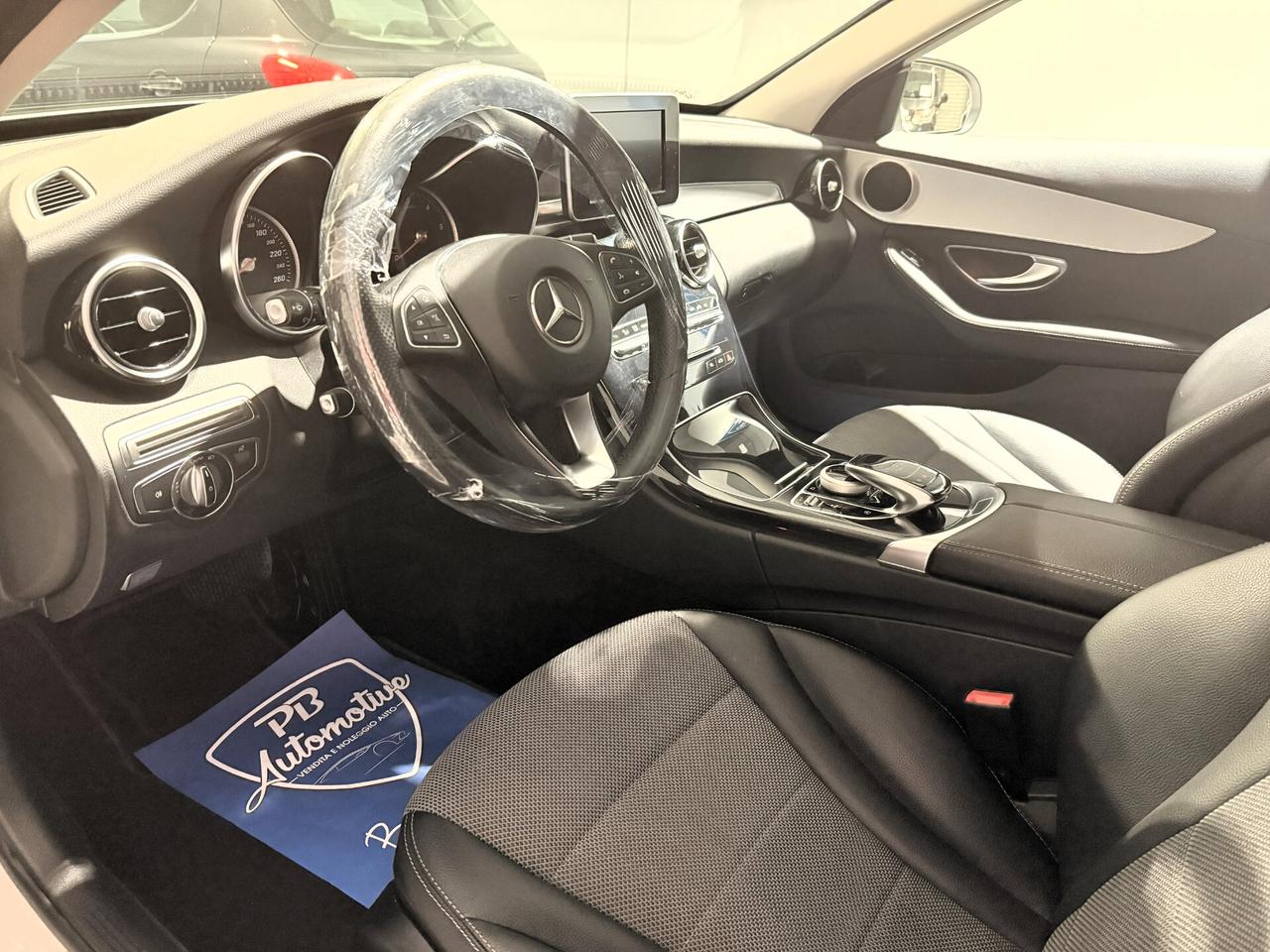 MERCEDES 220CDI PREMIUM FULL LED UNICO PROPRIETARIO