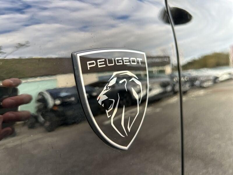 Peugeot 308 III 2021 1.2 hybrid GT 145cv e-dcs 6