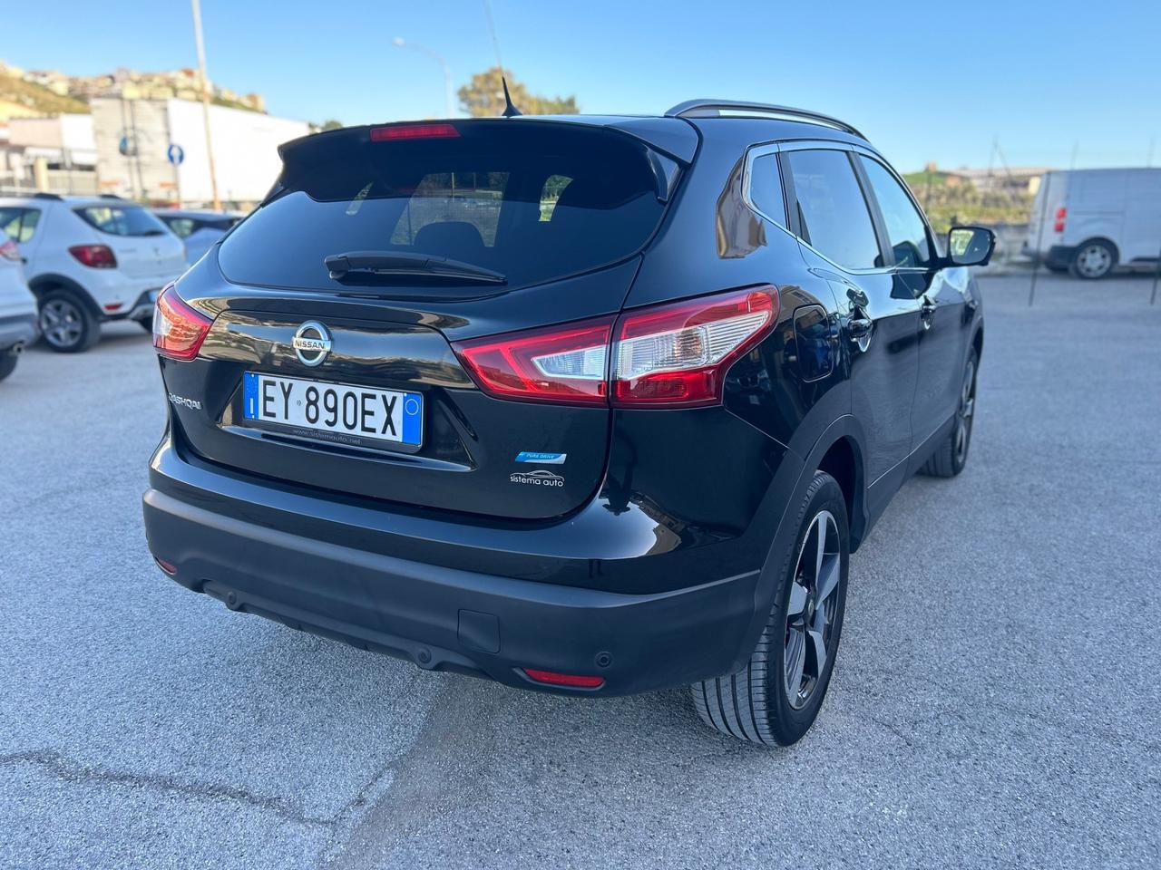 Nissan Qashqai 1.5 dCi 360 N-Tech