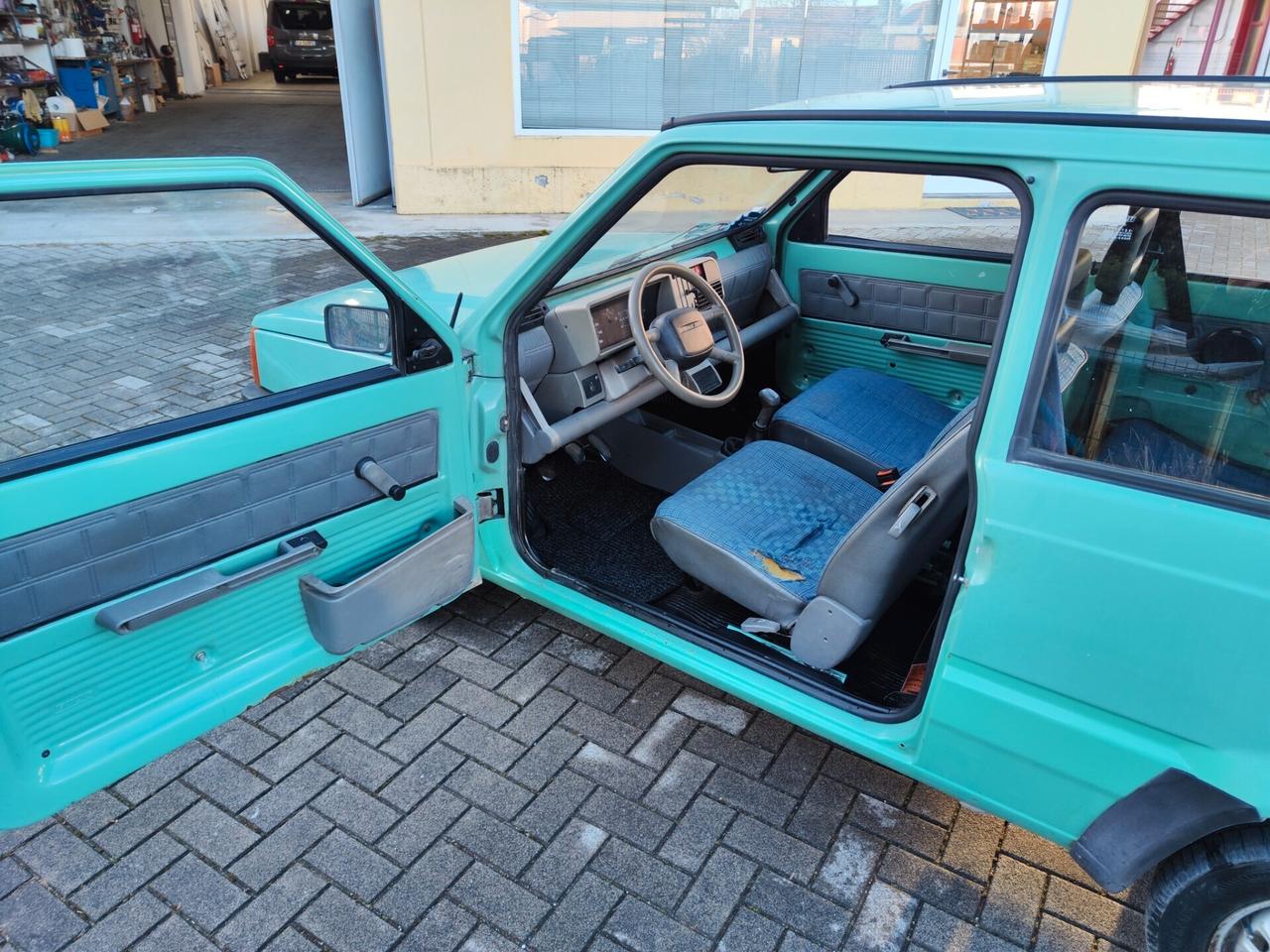 Fiat Panda 900 i.e. cat Young 2000