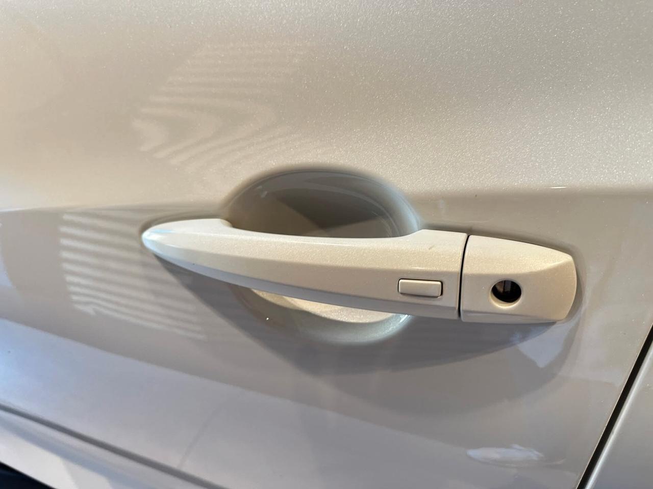 Nissan Juke 1.0 DIG-T 117 CV DCT N-Connecta