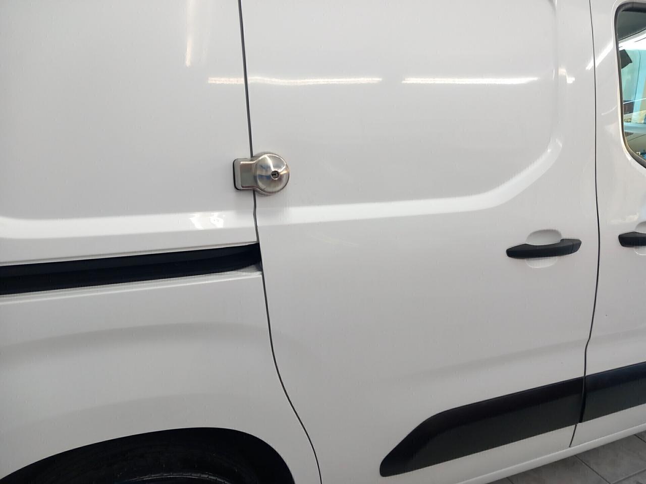 Citroen Berlingo anno 2019 automatica 1.5 diesel 172 mila km