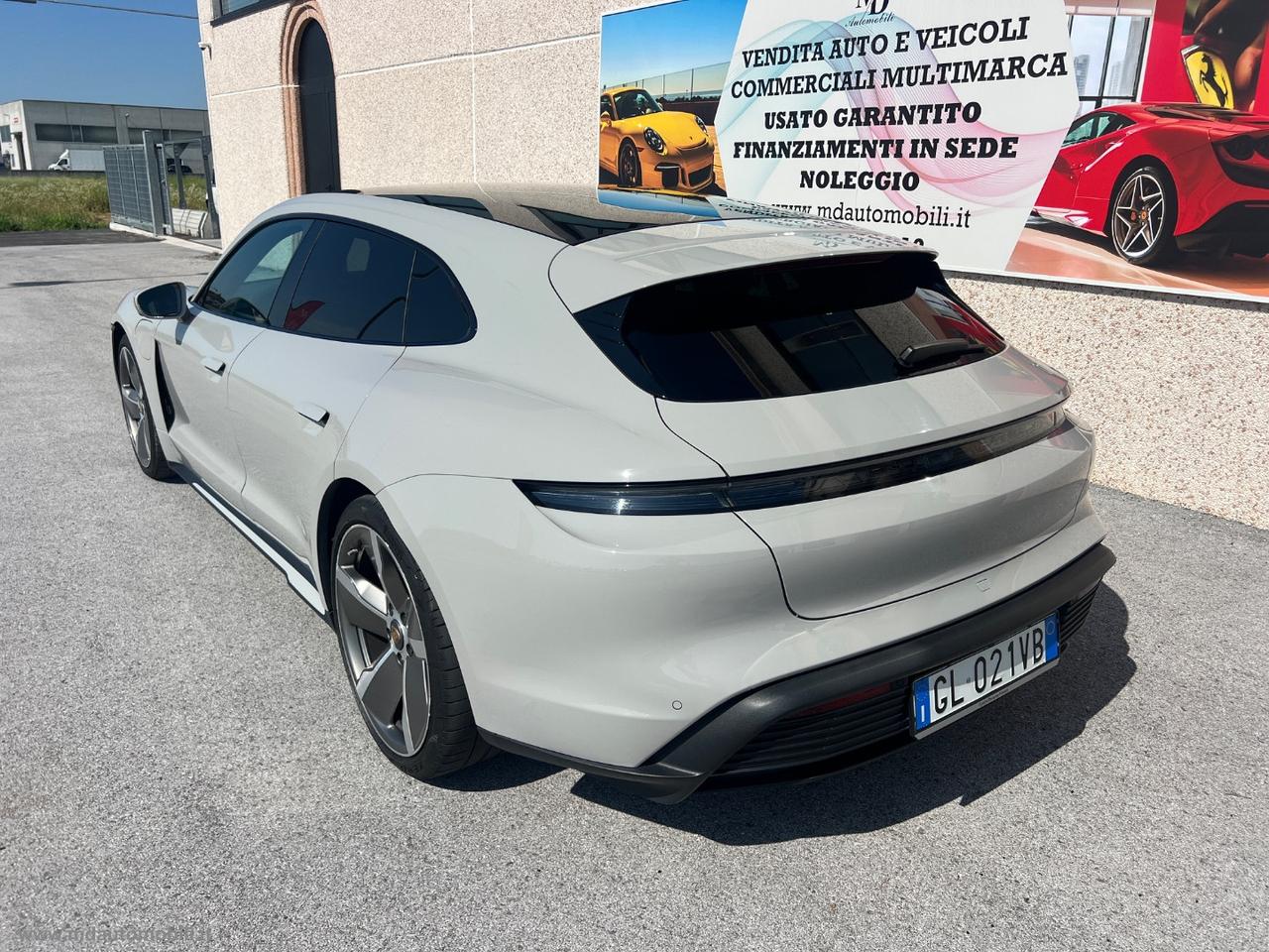 PORSCHE Taycan Sport Turismo PURE GREEN EMOTION TETTO 21 IVA ESPOSTA
