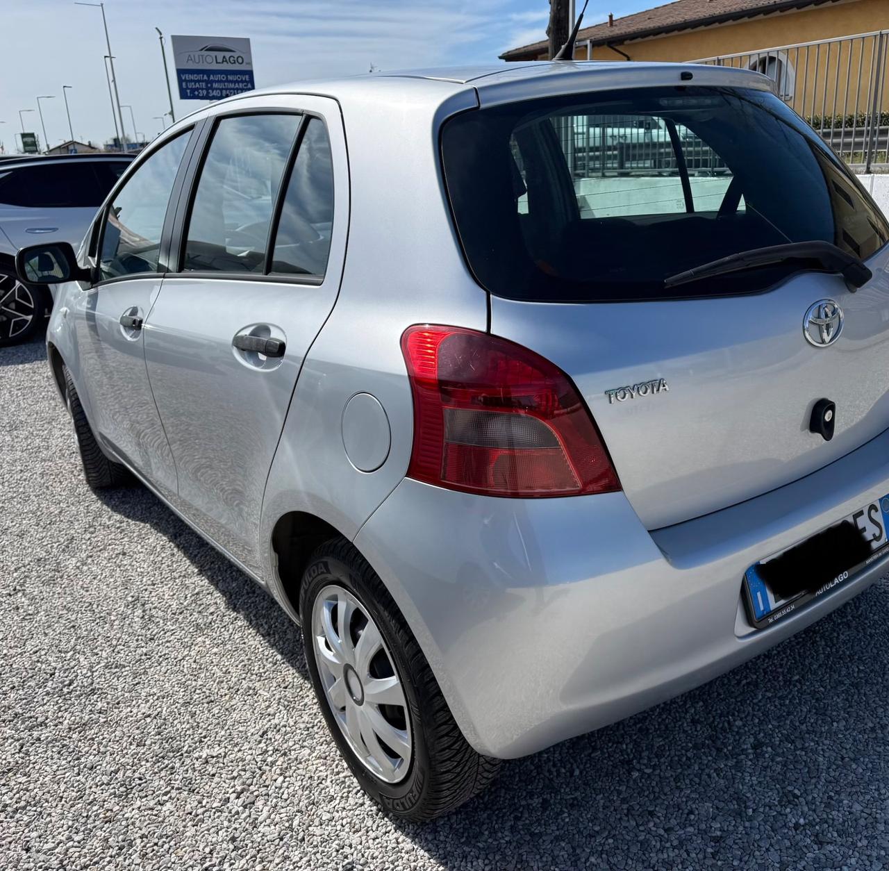 Toyota Yaris 1.0 5 porte Now