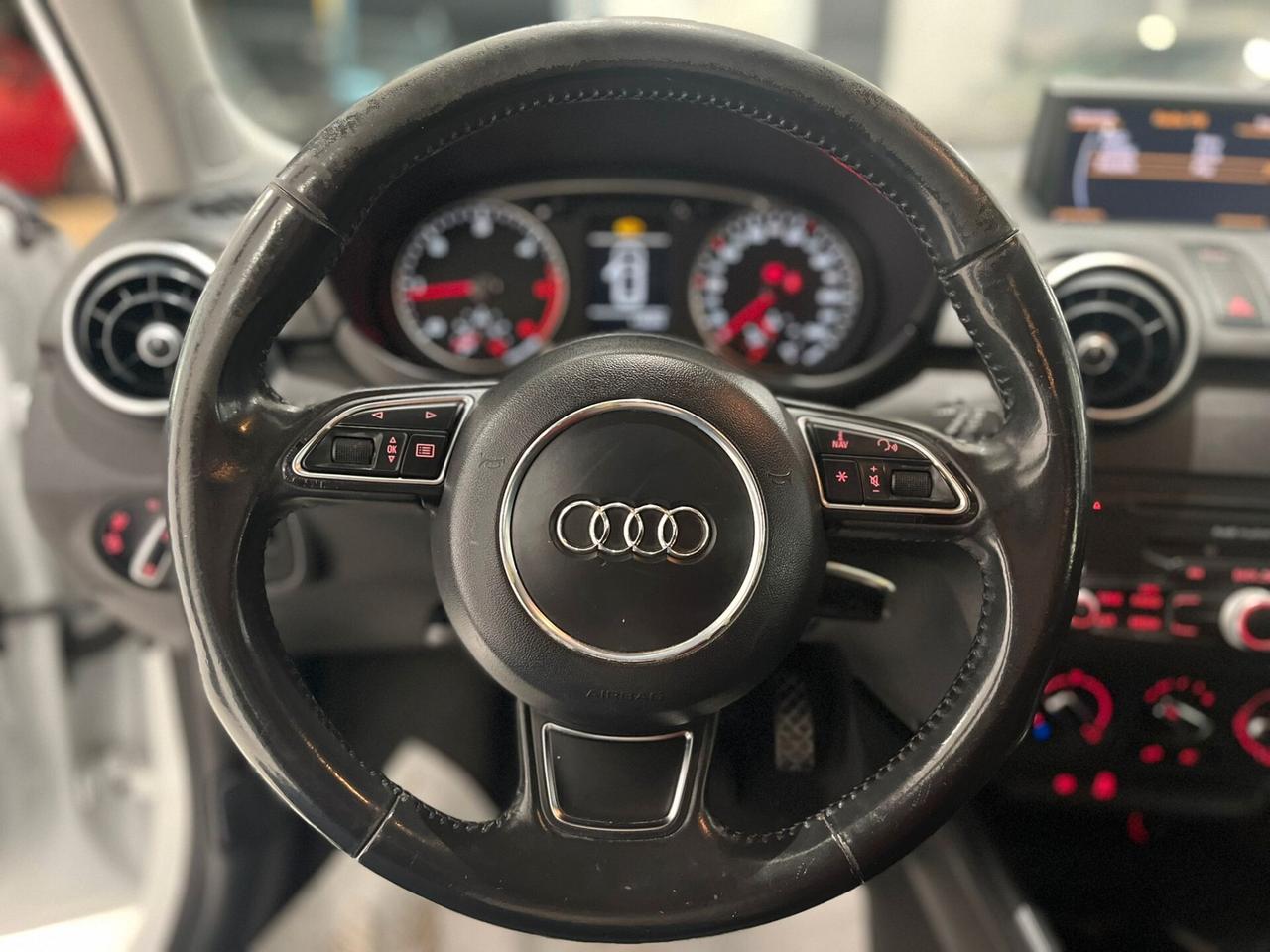 Audi A1 1.6 TDI 90 CV Neo Patentati 2012
