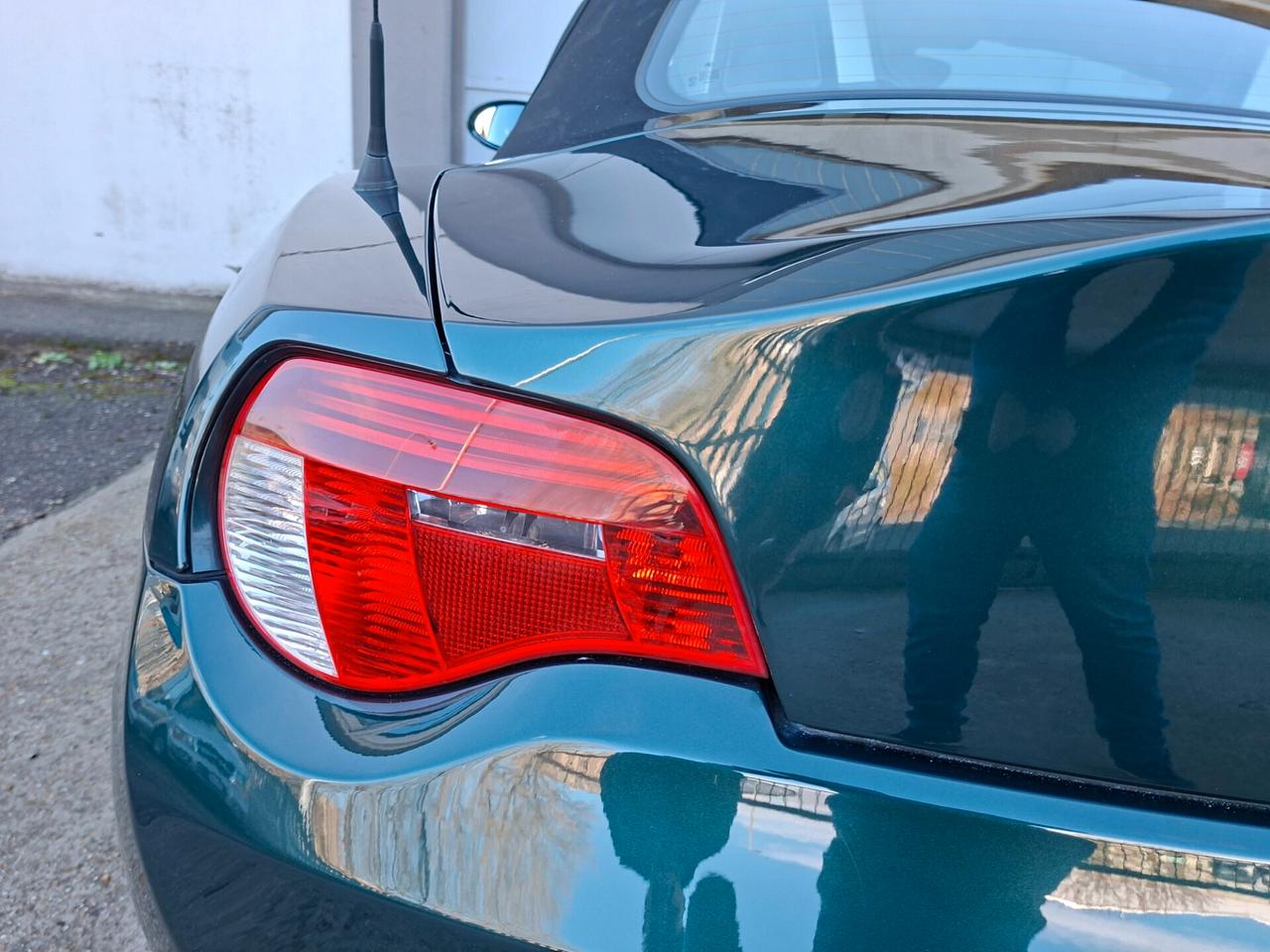 Bmw Z4 roadster 2.0i *VERDE TIEFGRUN*