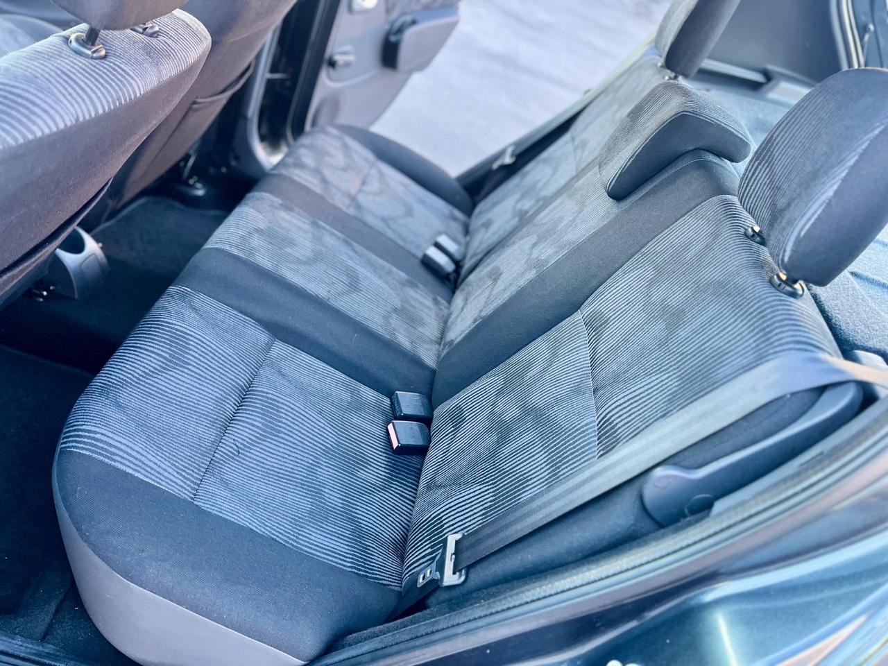 Dacia Sandero 1.4 8V Lauréate