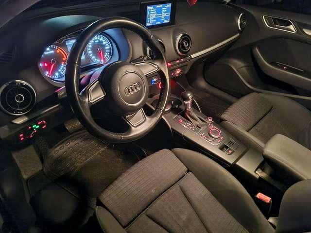 Audi A3 A3 5p 1.9 tdi Attraction 110cv auto