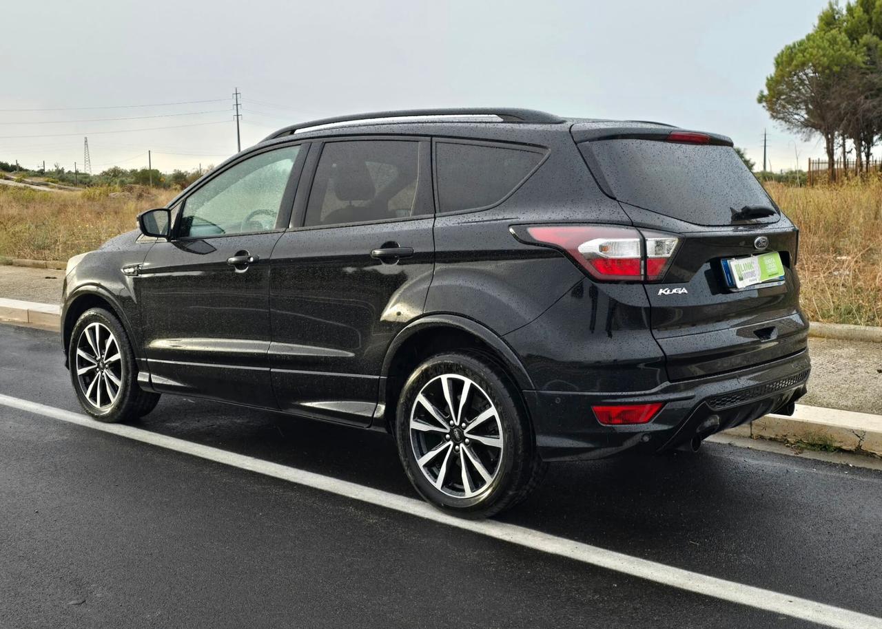 Ford Kuga 1.5 TDCI 120 CV S&S 2WD ST-Line
