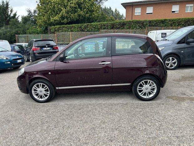 Lancia Ypsilon 1.3 MJT 90 CV Oro Giallo