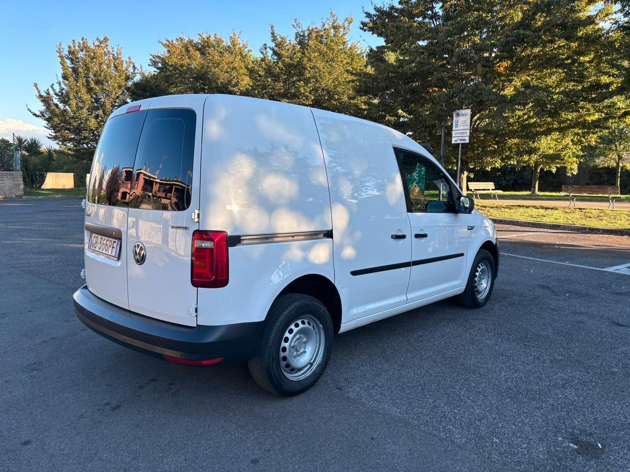 Volkswagen Caddy 1.4 TGI Furgone Business